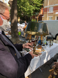 Olivier et lampe bouillote - Vanves flea market