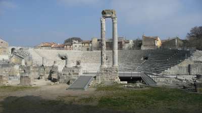 Arles,Théâtre_Antique1