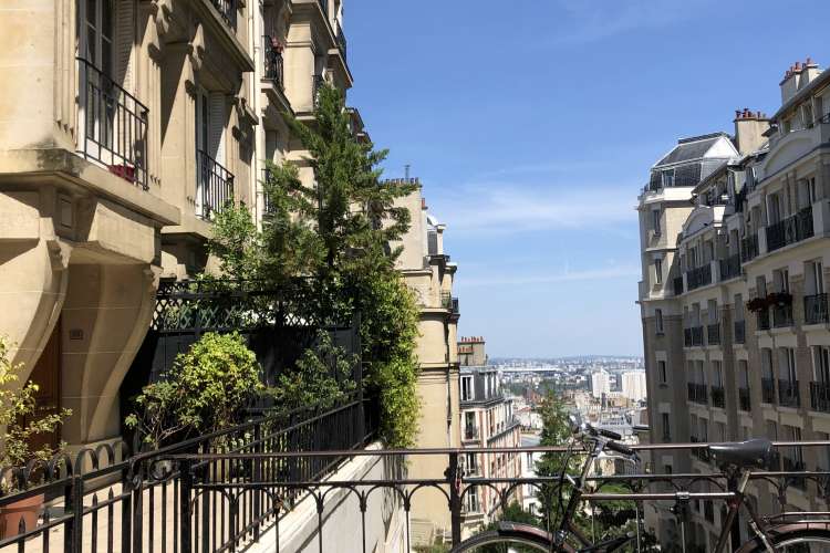 Vélo vue Montmartre