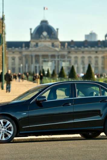 Chauffeur Chauffeur Privé Paris - ArtLuxury