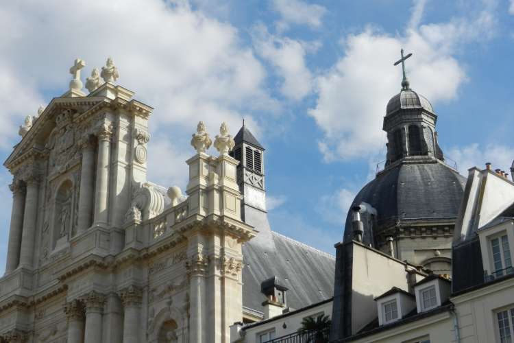 Catholic architecture and evolution of beliefs | Paris