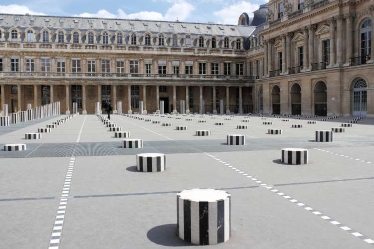 Palais Royal Garden and Hidden couture in Paris