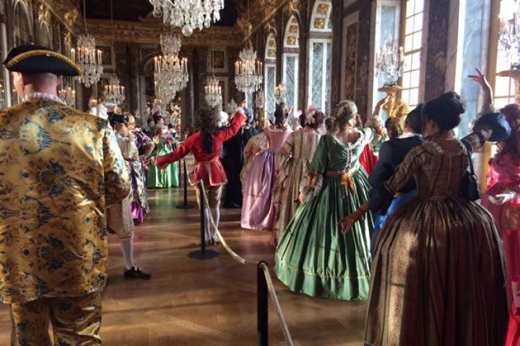 Fetes Galantes 2017 cours de danse Galerie des glaces  by ArtLuxury Experience