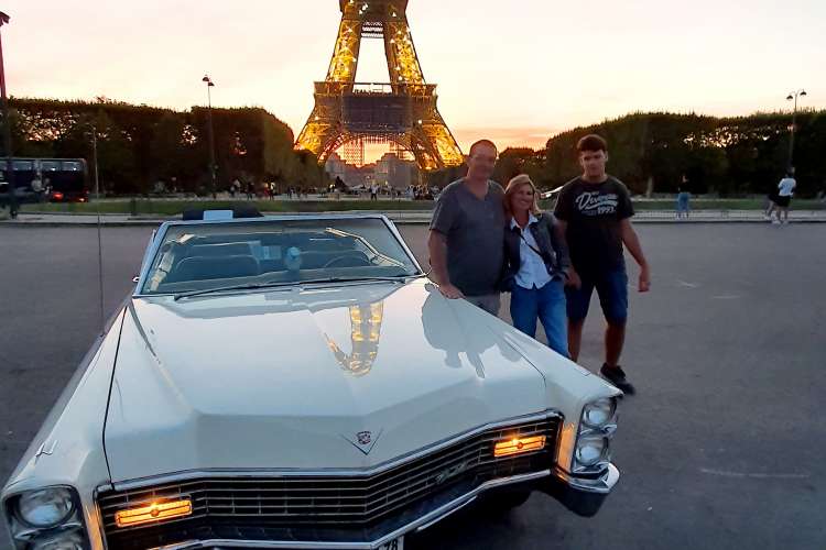 Tour by the Tour Eiffel with Cadillac